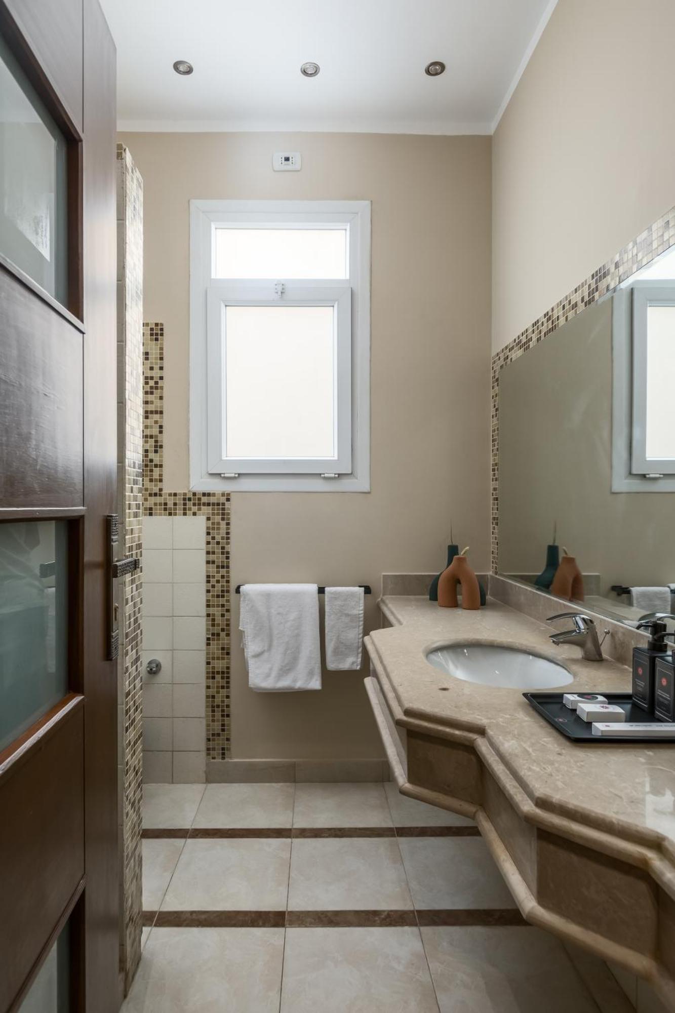 Livingville The Two-Fifty Каир Экстерьер фото
